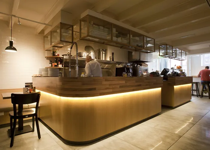 호텔 토렌지크트 *