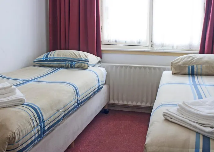 호텔 토렌지크트 *